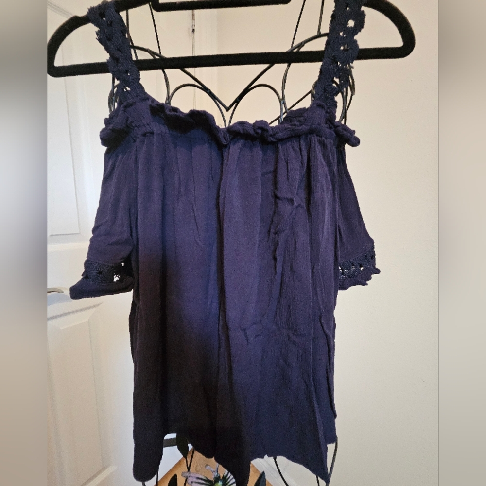 Off-Shoulder Ruffle Top - Picture 1 of 3